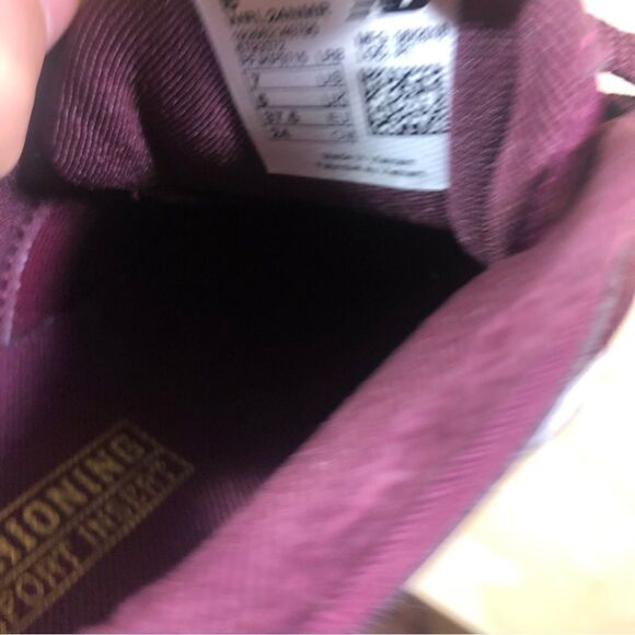 New Balance 24 Women’s Sneakers Size 7 - Picture 6 of 8